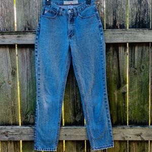 authentic vintage guess mom jeans 🤩